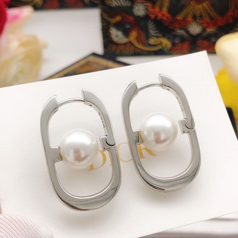 chr1st1an D10r earrings